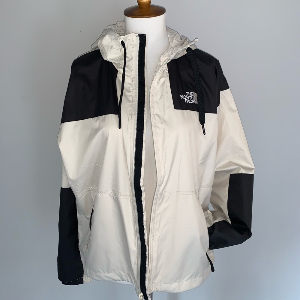 The North Face Sheru Windbreaker Women’s Medium